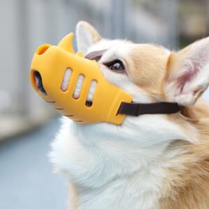 Dog-wearing-silicone-muzzle